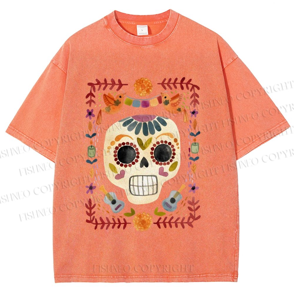 Unisex Skull Surrounded by Garland Printed Washed Tee