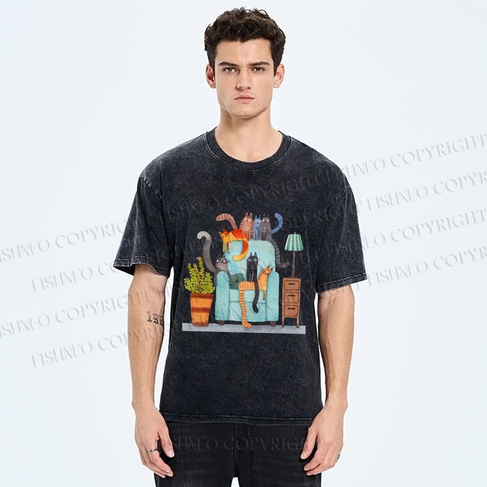 Unisex Fluffy Cats On Chair Printed Washed Tee