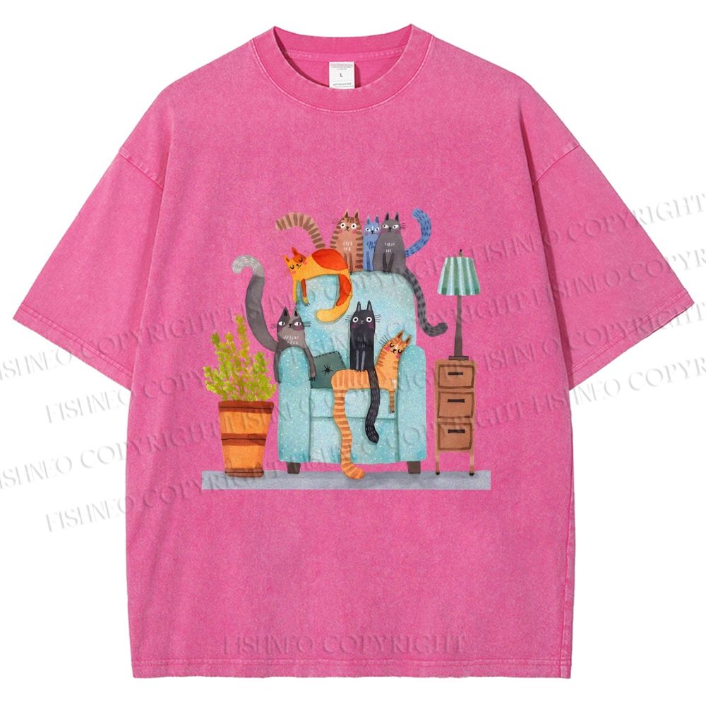 Unisex Fluffy Cats On Chair Printed Washed Tee