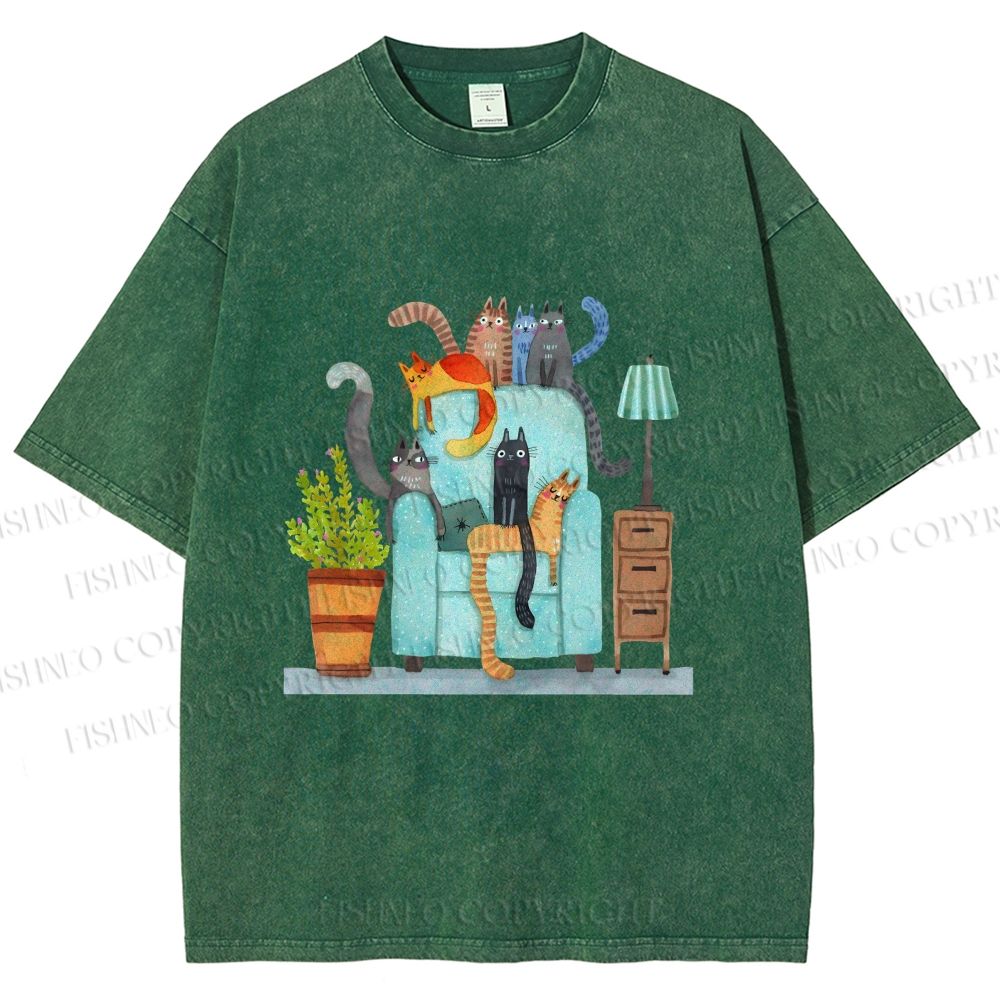 Unisex Fluffy Cats On Chair Printed Washed Tee