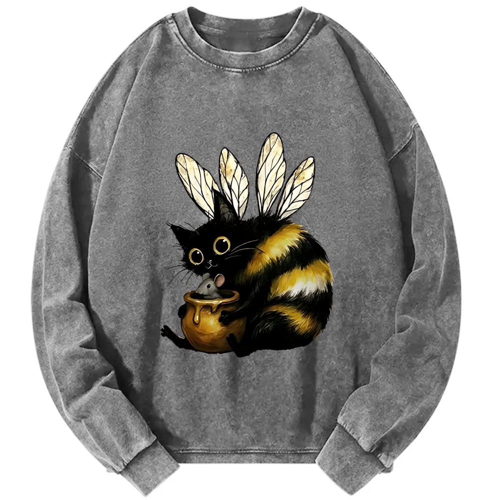 Unisex Black Cat Flying Bee Vintage Washed Sweatshirts
