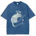 Unisex Cat Lying With High Heels Vintage Sketch Printed Washed Tee