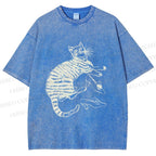 Unisex Cat Lying With High Heels Vintage Sketch Printed Washed Tee