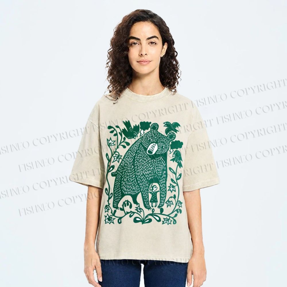 Unisex Bear and Little Girl Printed Washed Tee