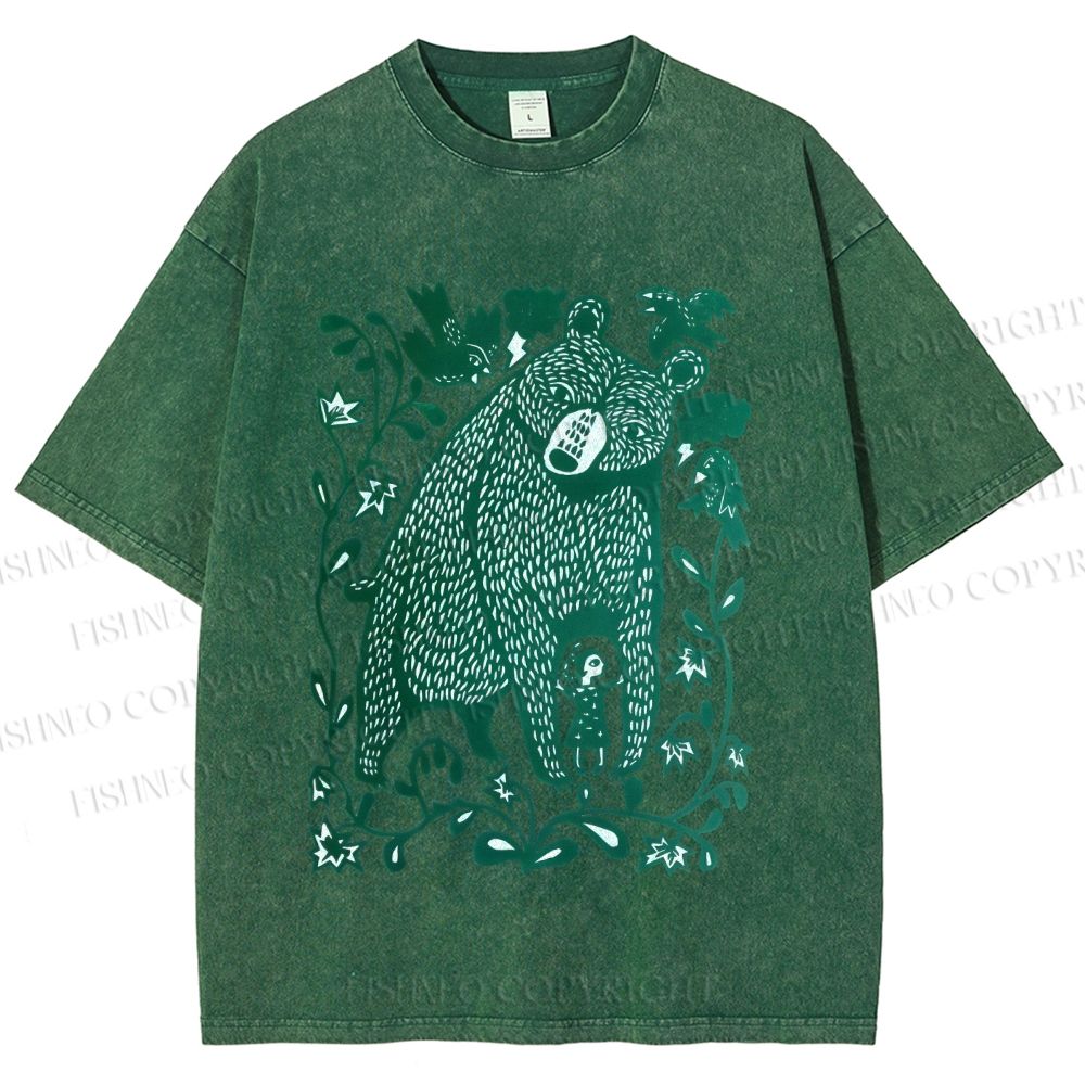 Unisex Bear and Little Girl Printed Washed Tee