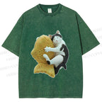 Unisex Cat Holding a Taiyaki Printed Washed Tee