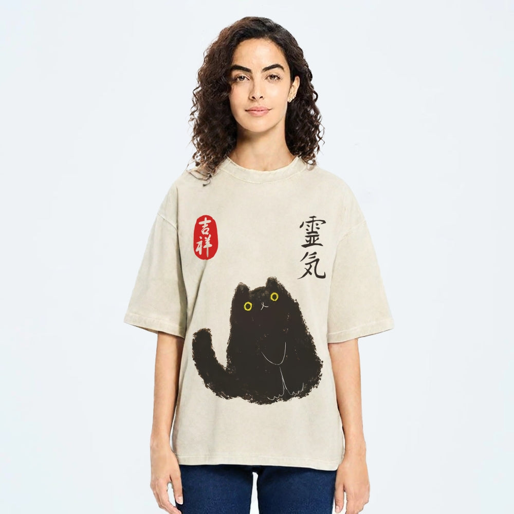 Lucky Cat Black Cat Vintage Wash Japanese Design T-Shirt