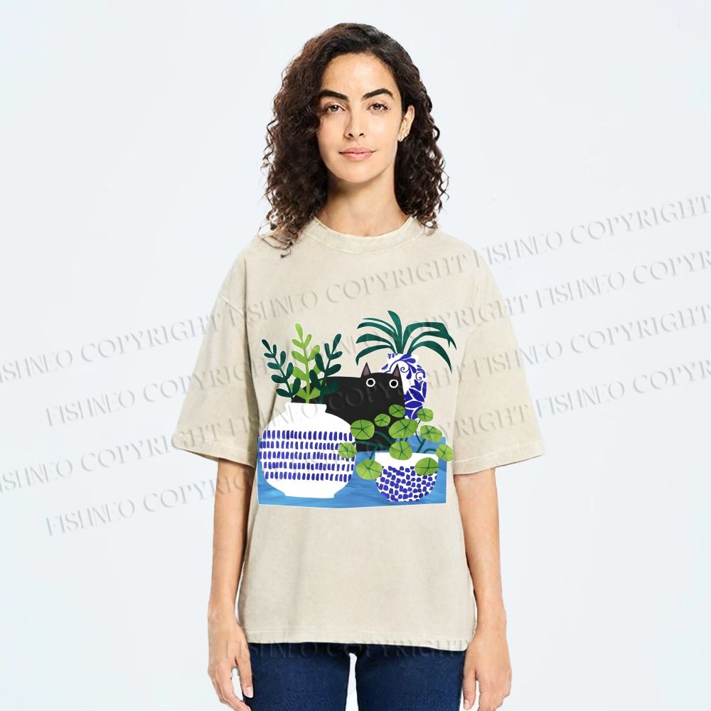 Unisex Black Cat With Vase Printed Washed Tee