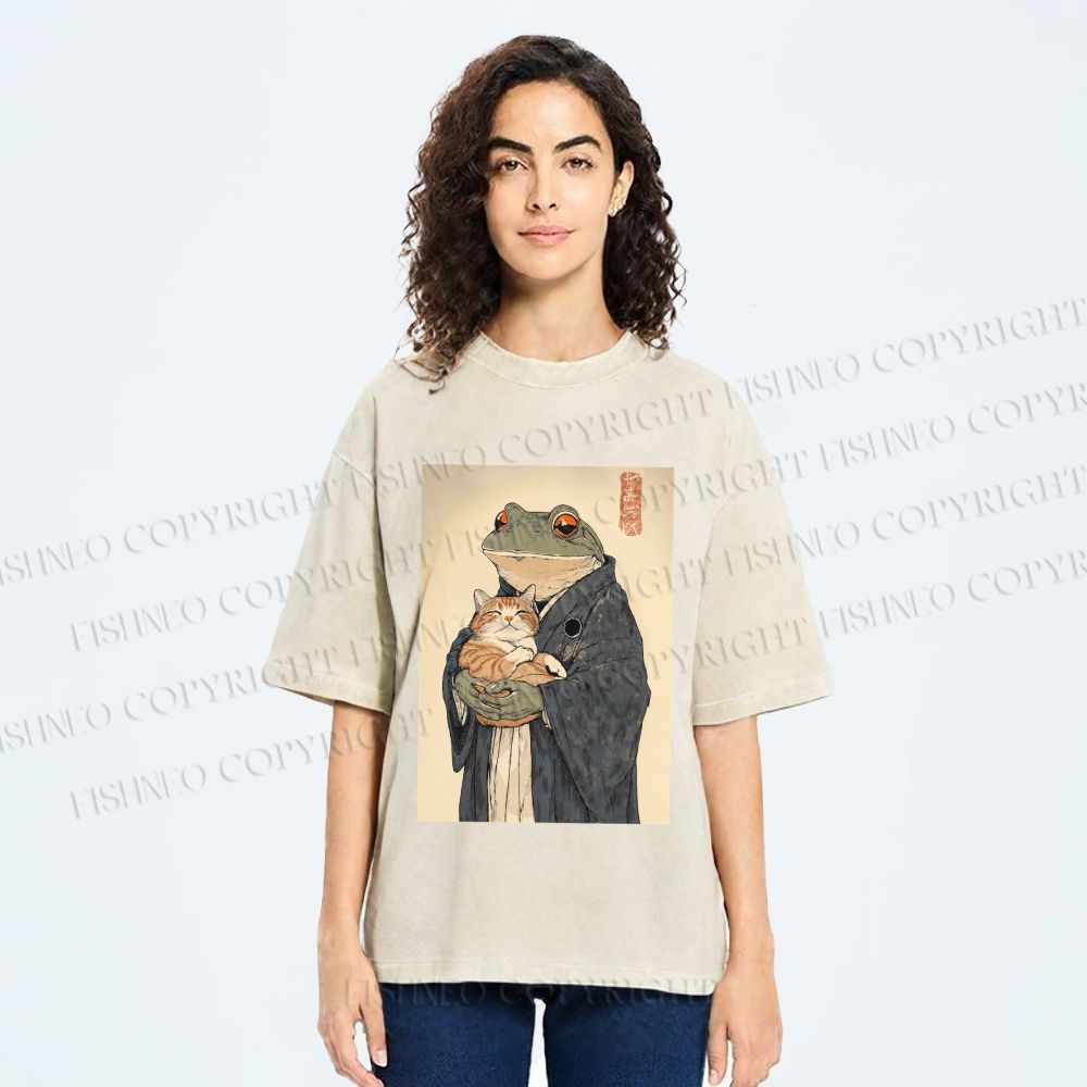 Unisex Frog Hugging Cat Printed Washed Tee