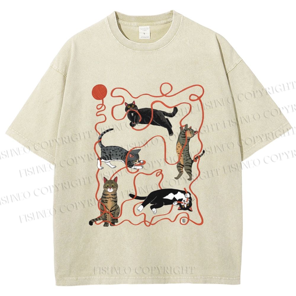 Unisex Cats Playing Balls of Yarn Printed Washed Tee
