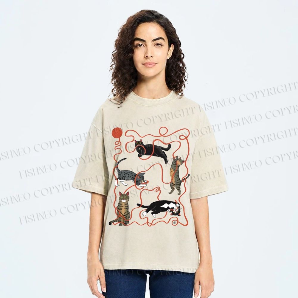 Unisex Cats Playing Balls of Yarn Printed Washed Tee