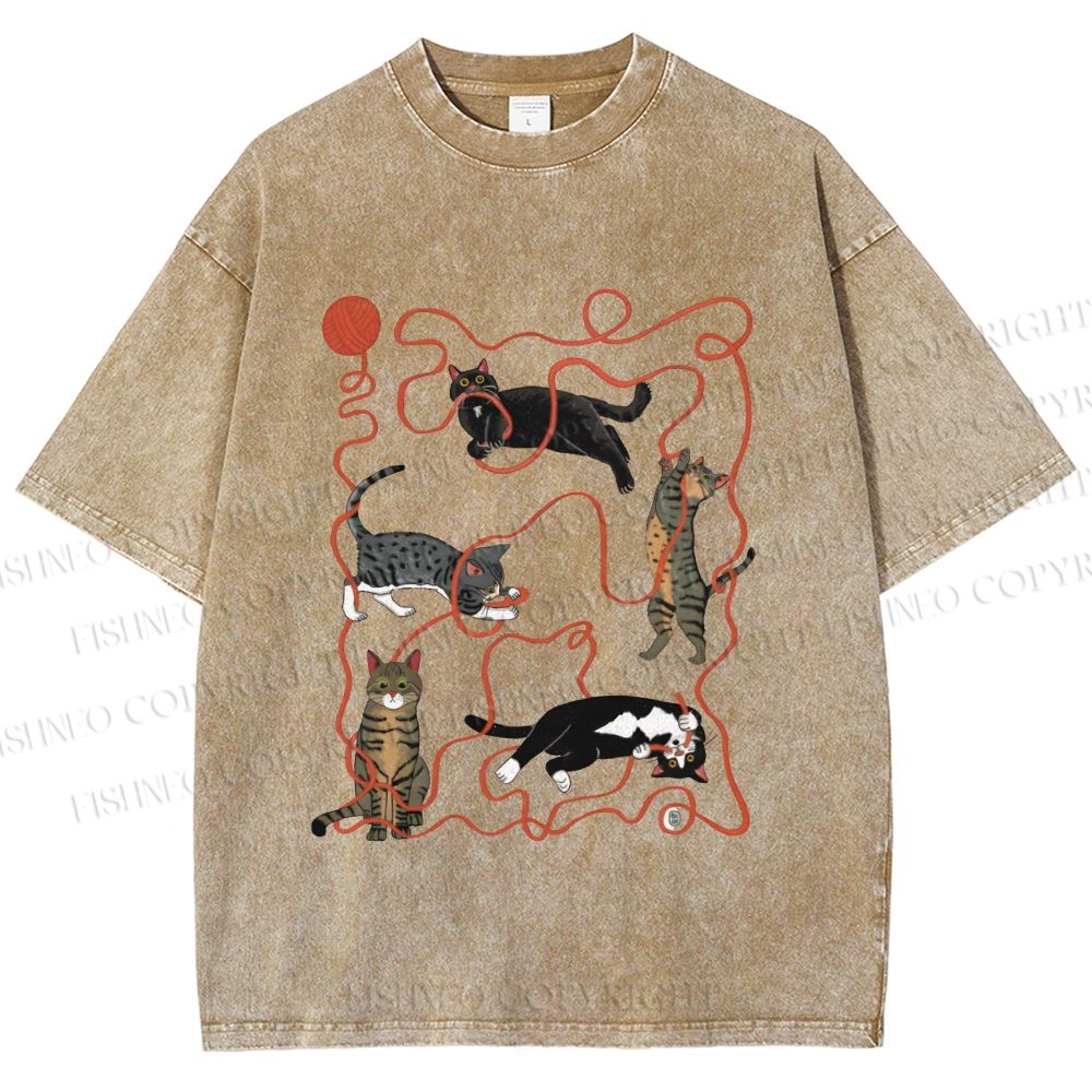 Unisex Cats Playing Balls of Yarn Printed Washed Tee