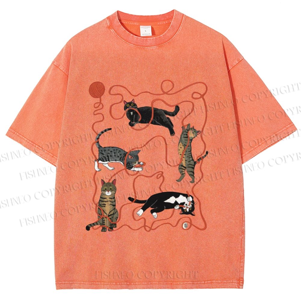 Unisex Cats Playing Balls of Yarn Printed Washed Tee