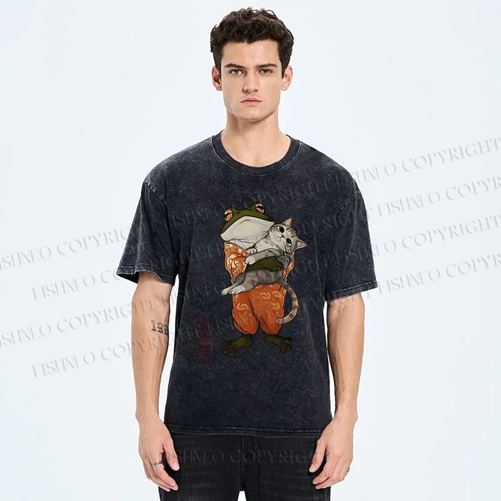 Unisex Japanese Frog Hugging Cat Printed Washed Tee