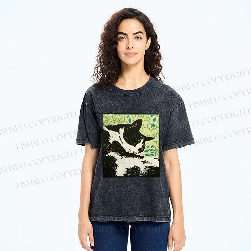 Unisex Vintage Cat Napping Printed Washed Tee