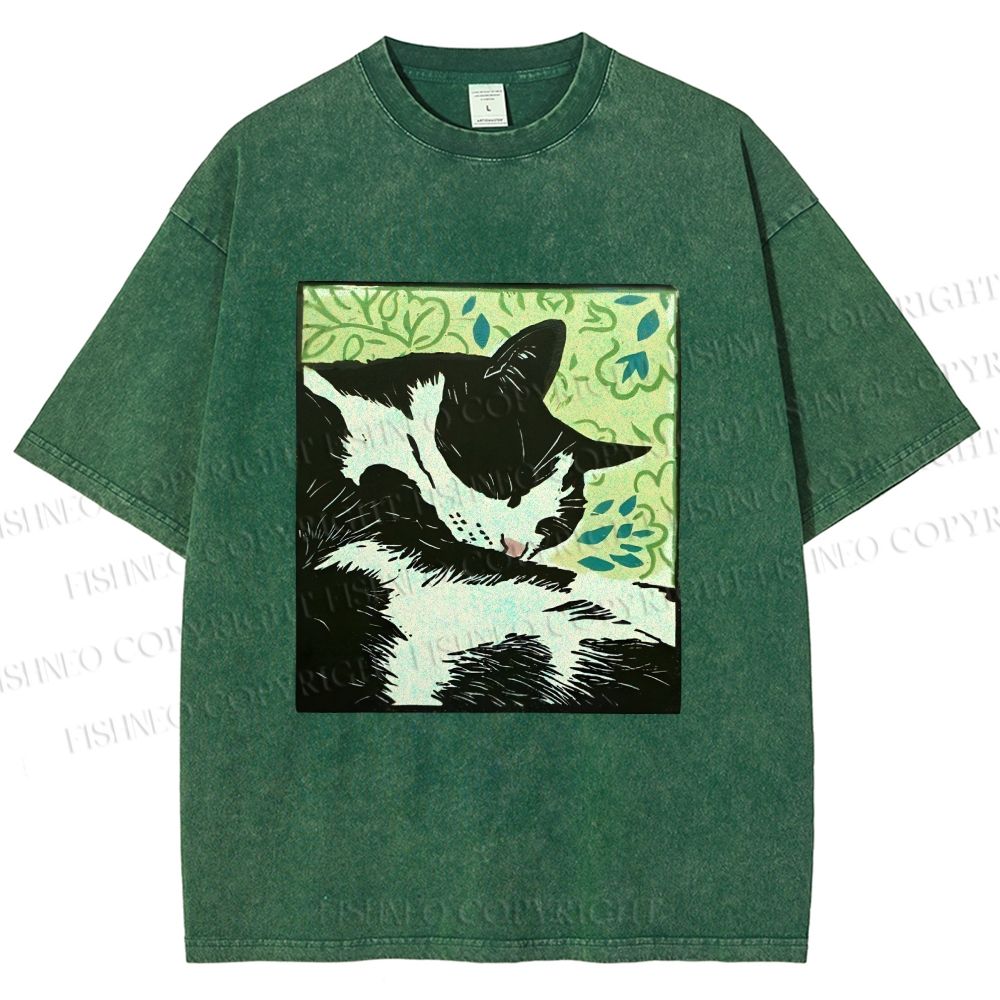 Unisex Vintage Cat Napping Printed Washed Tee