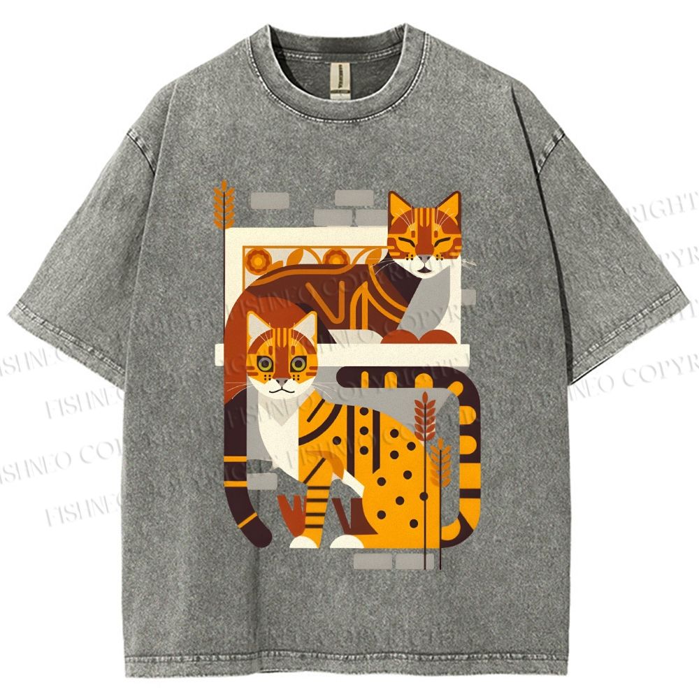 Unisex Line Art Cats Printed Washed Tee
