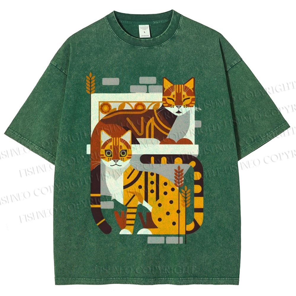 Unisex Line Art Cats Printed Washed Tee