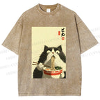 Unisex Surprised Cat Eating Ramen Printed Washed Tee