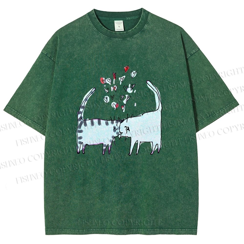 Unisex Cats Falling in Love Printed Washed Tee