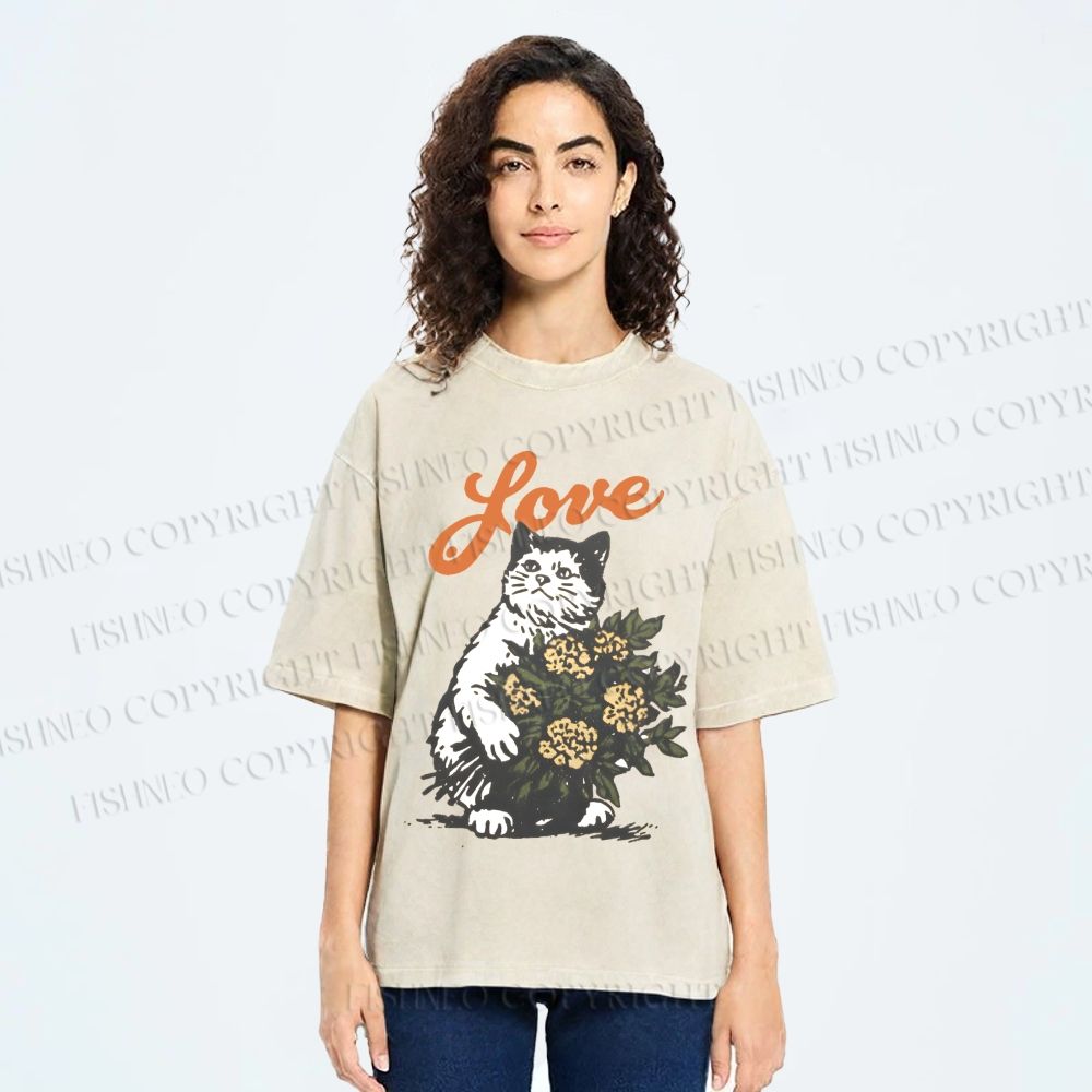 Unisex Vintage Cat Holding Flowers Printed Washed Tee