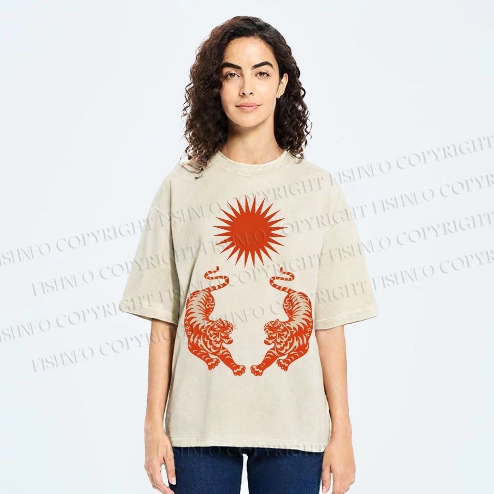 Unisex Japanese Style Vintage Tiger Printed Washed Tee