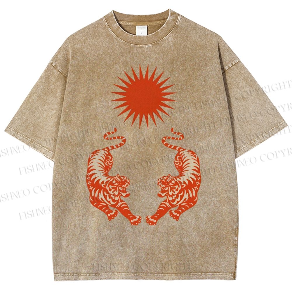 Unisex Japanese Style Vintage Tiger Printed Washed Tee