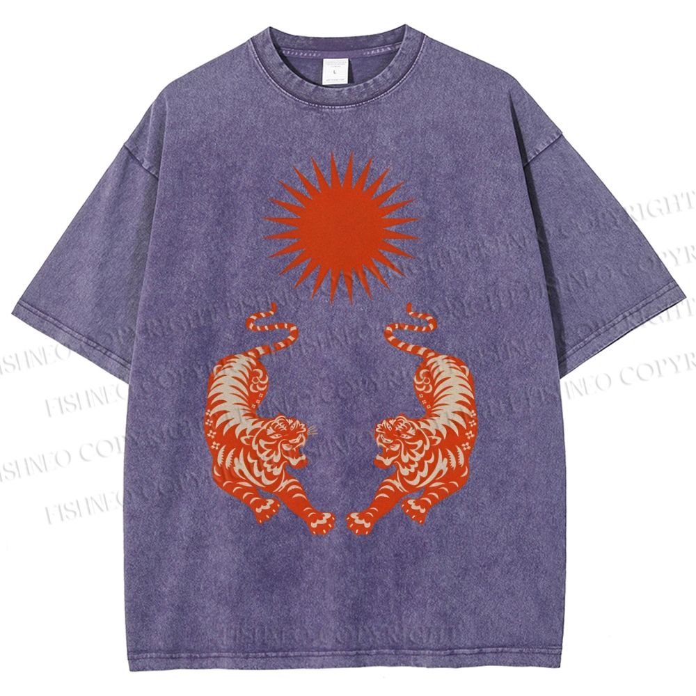 Unisex Japanese Style Vintage Tiger Printed Washed Tee