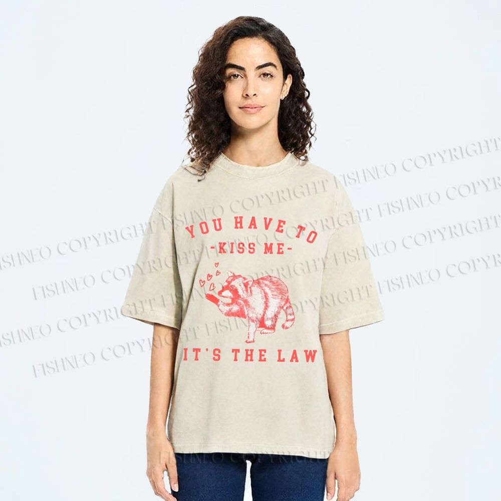Unisex Kiss Me It’s The Law Printed Washed Tee