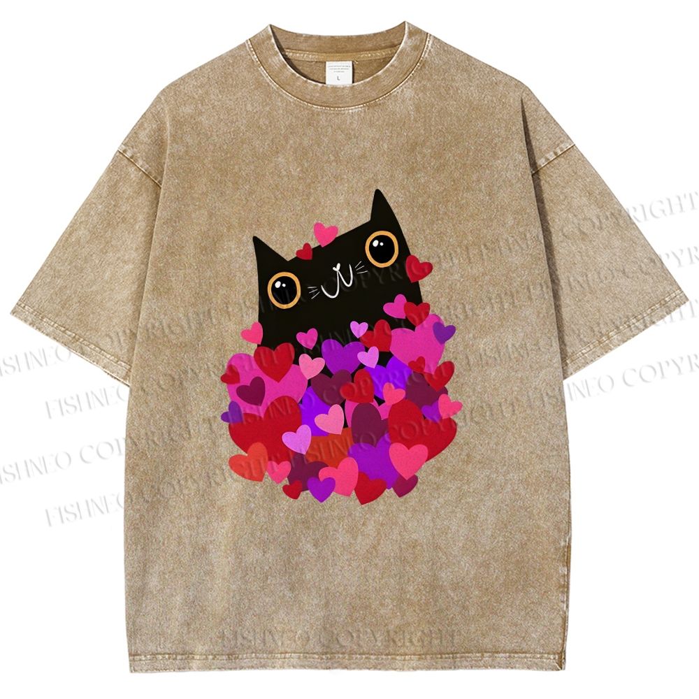 Unisex Black Cat With Hearts Printed Washed Tee