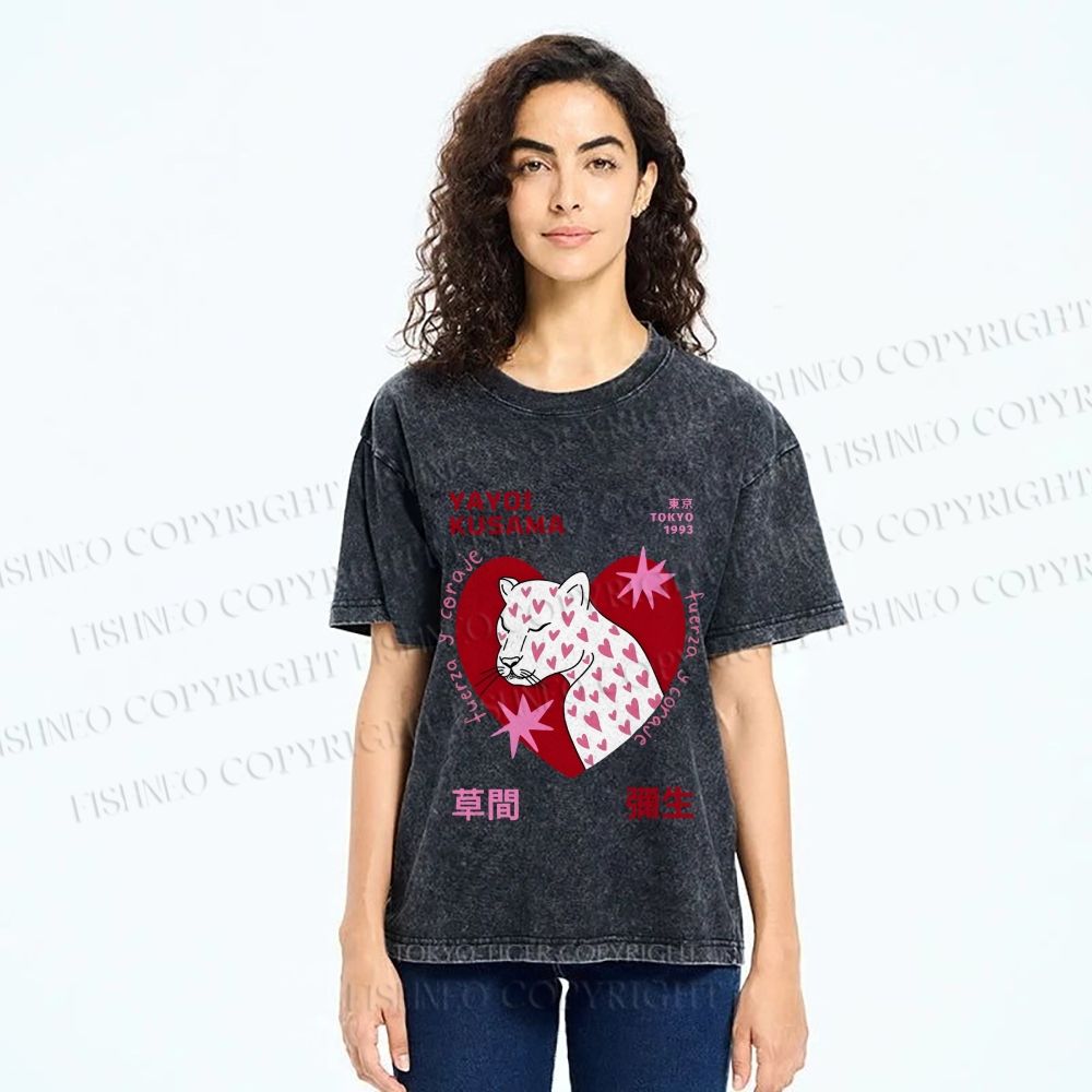Unisex Yayoi Kusama Panther in Love Printed Washed Tee