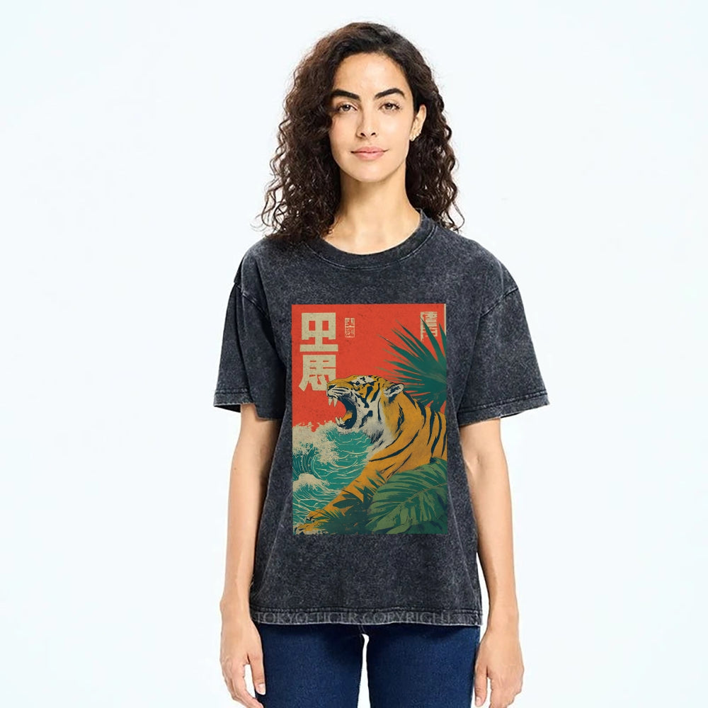Unisex Retro Roaring Tiger Printed Washed Tee