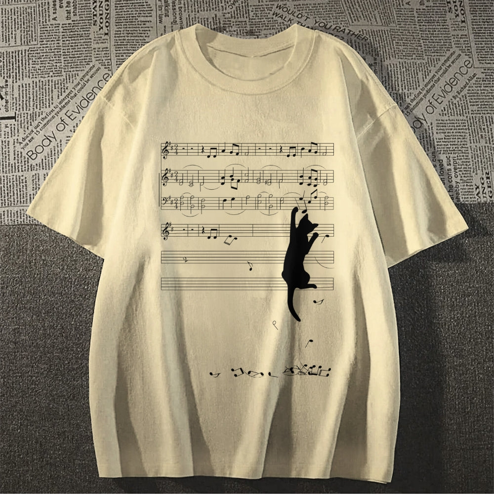 Cat and Musical notation Classic T-Shirt