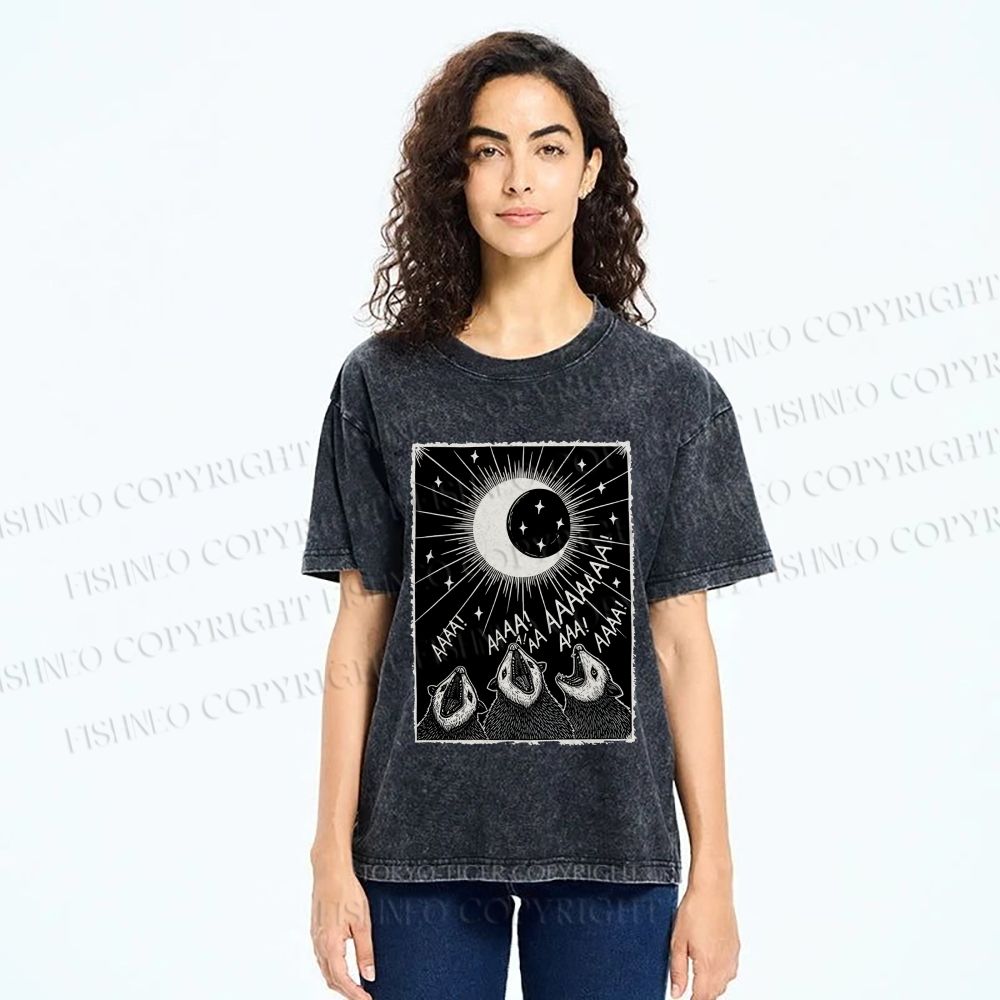 Unisex Howling Opossum Printed Washed Tee