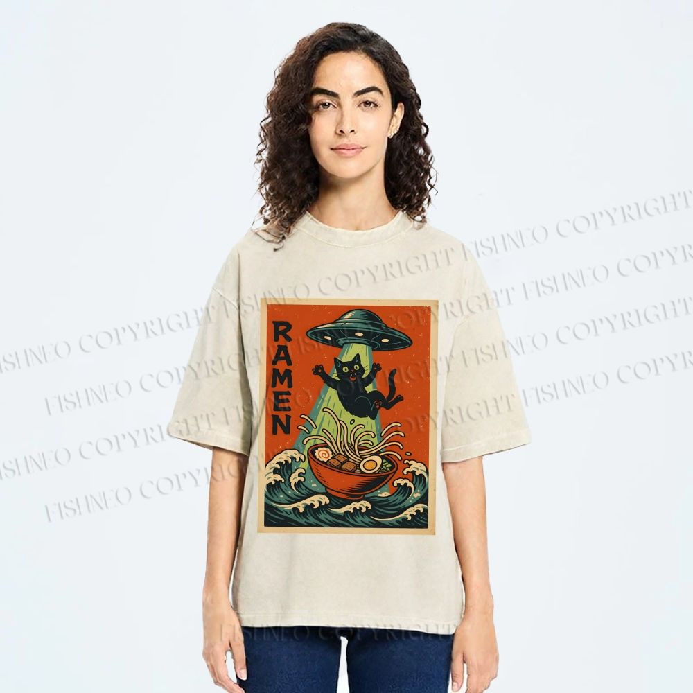 Unisex UFO Catching the Ramen Black Cat Printed Washed Tee