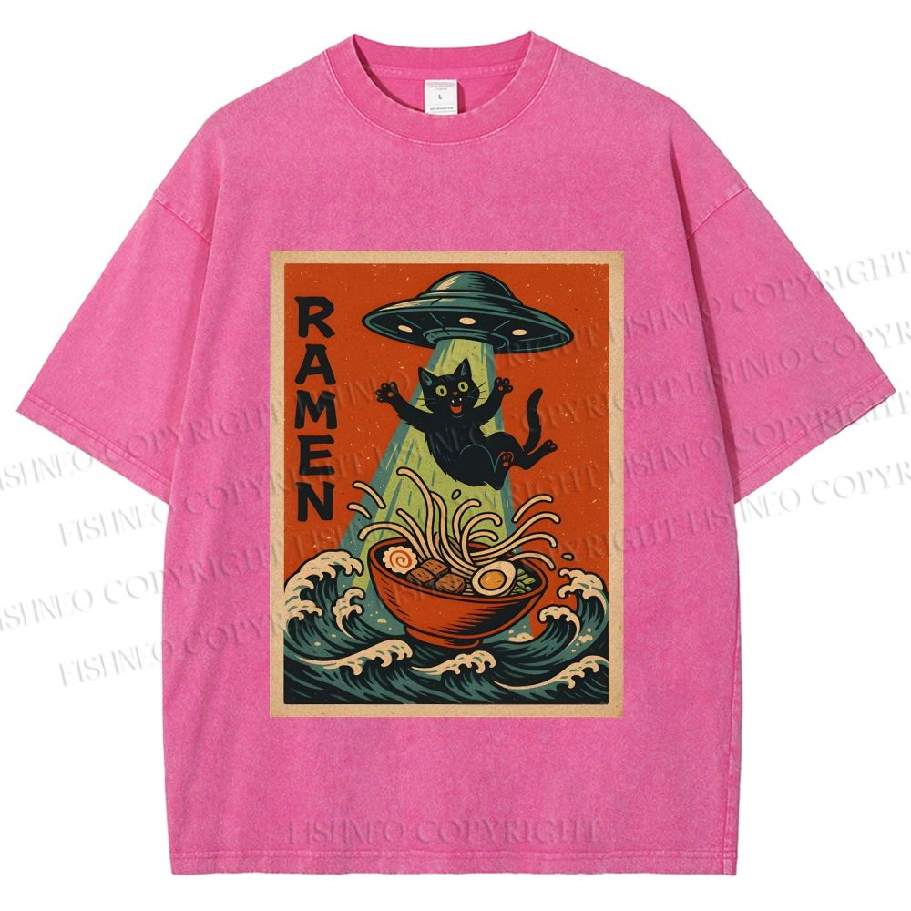 Unisex UFO Catching the Ramen Black Cat Printed Washed Tee