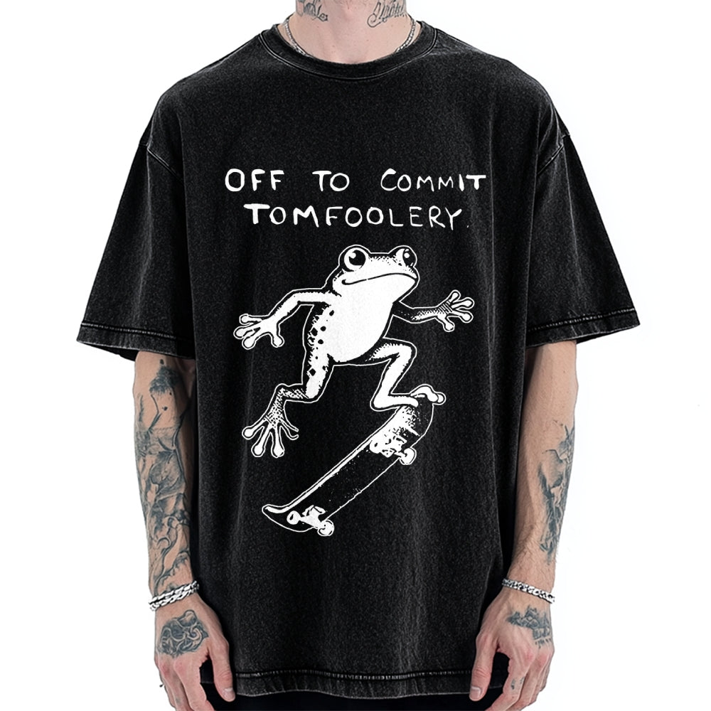 Unisex Playful Frog Skateboarding Printed Washed Tee