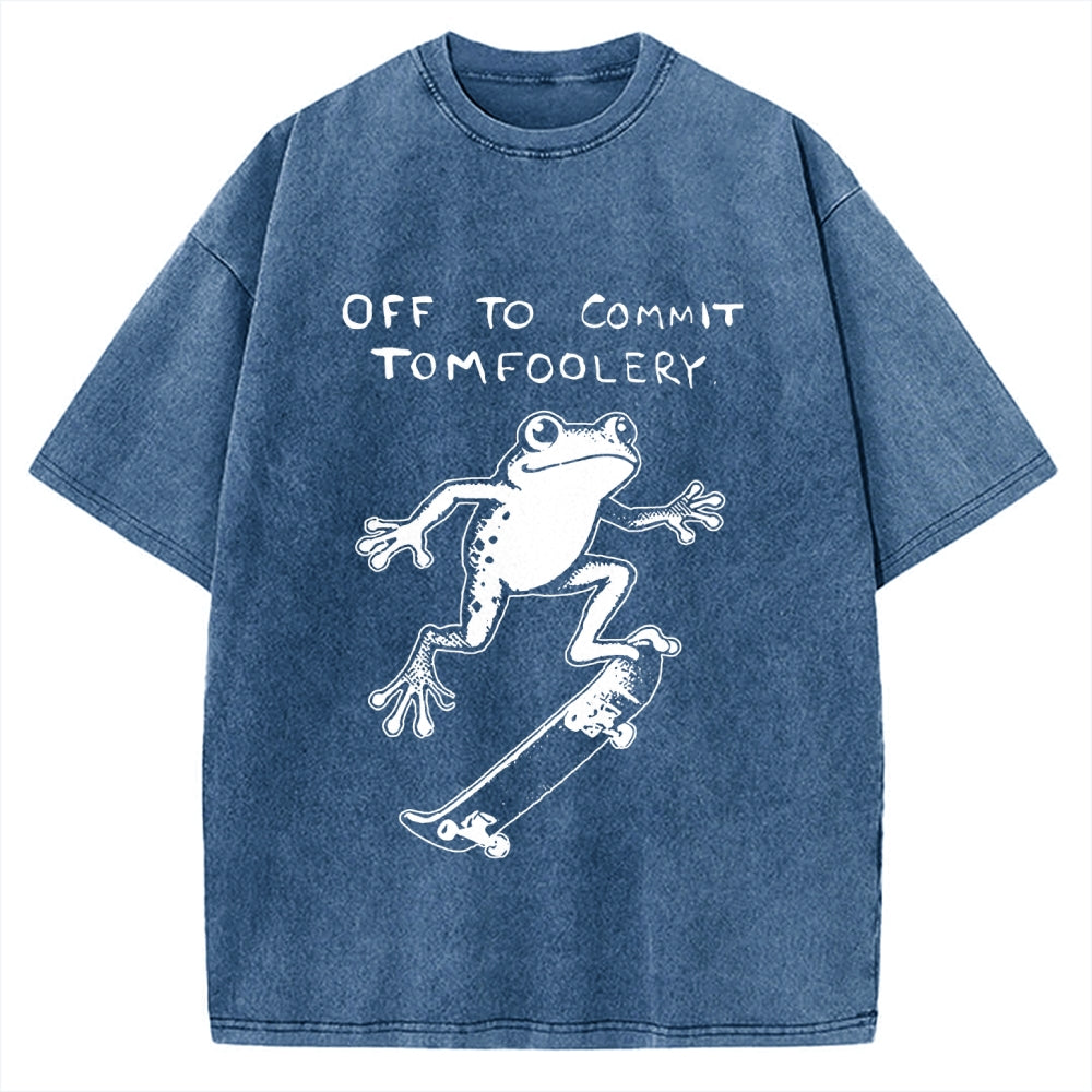Unisex Playful Frog Skateboarding Printed Washed Tee