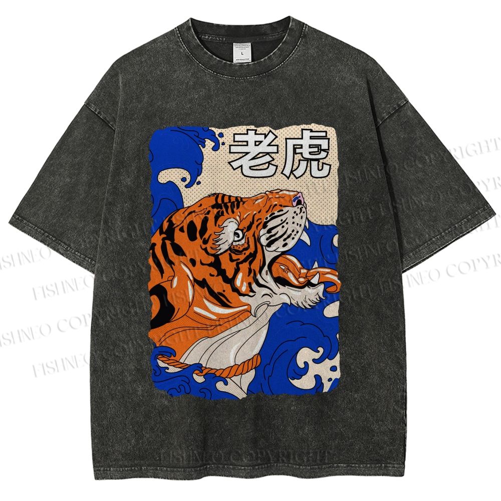 Unisex Vintage Tiger in Wave Printed Washed Tee