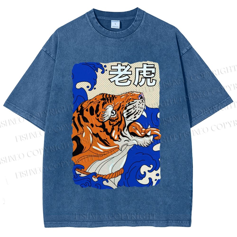 Unisex Vintage Tiger in Wave Printed Washed Tee