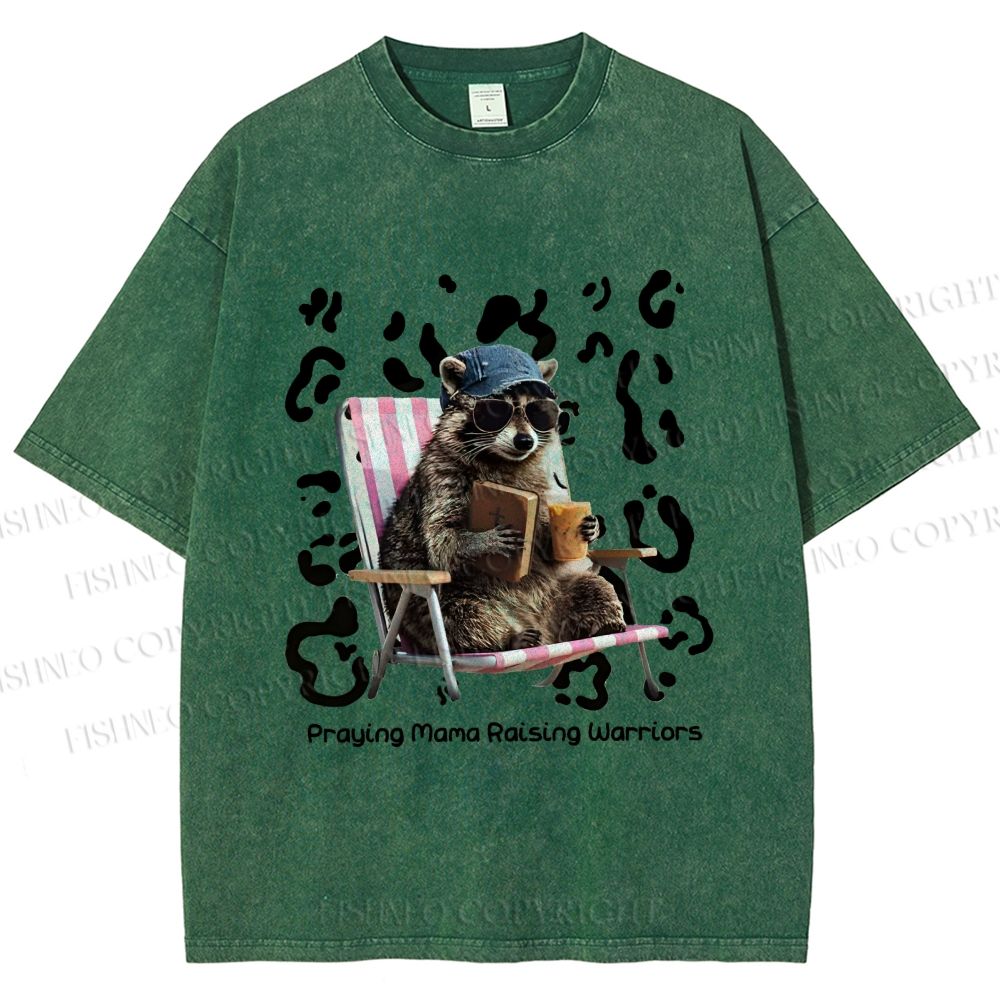Unisex Praying Mama Christian Printed Washed Tee