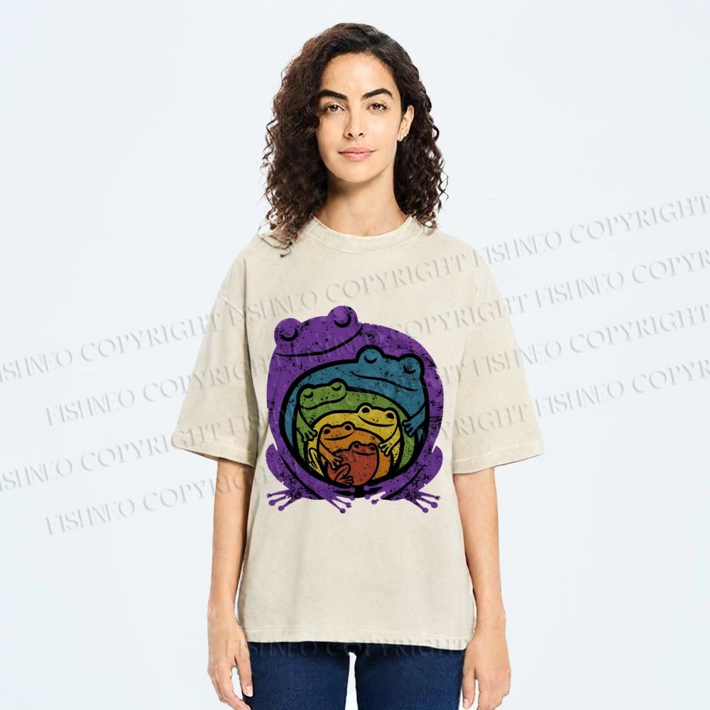 Unisex Rainbow Frogs Hugging Printed Washed Tee