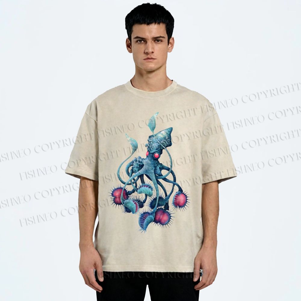 Unisex Cthulhu style Octopus Printed Washed Tee