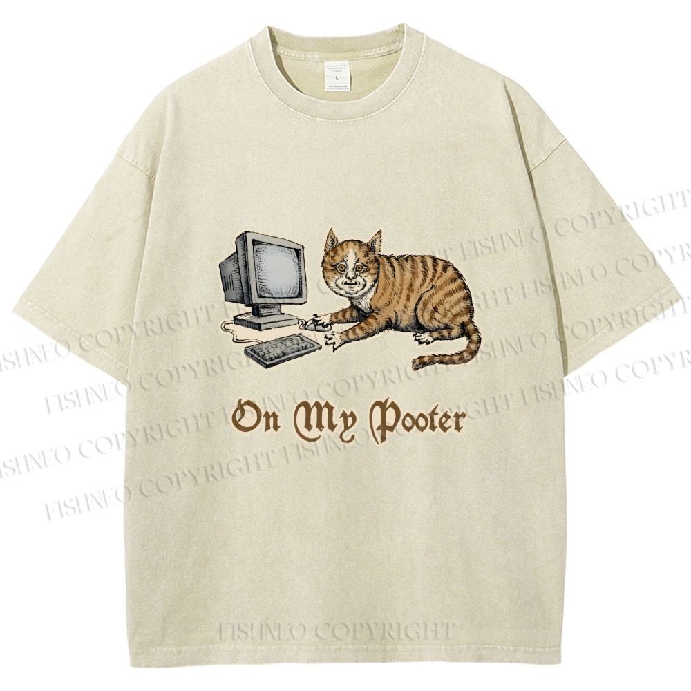 Unisex Cat On Pooter Printed Washed Tee
