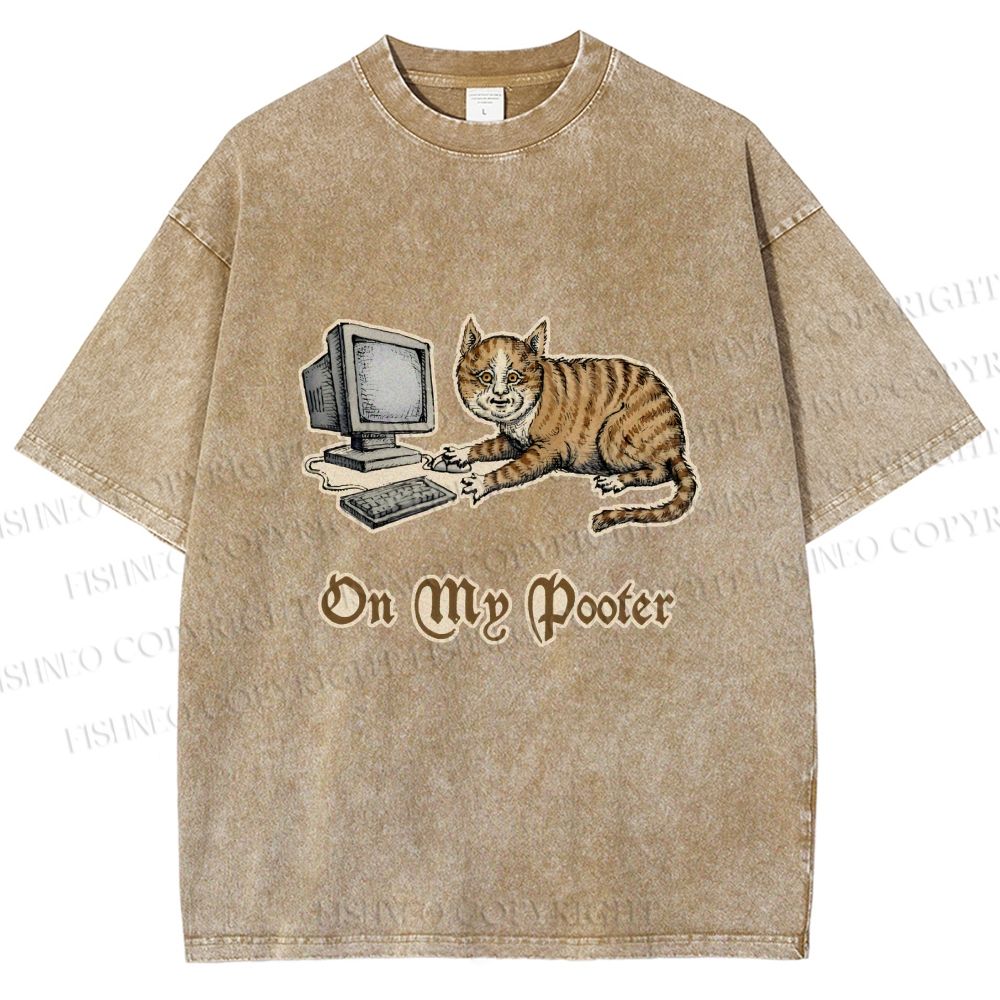 Unisex Cat On Pooter Printed Washed Tee