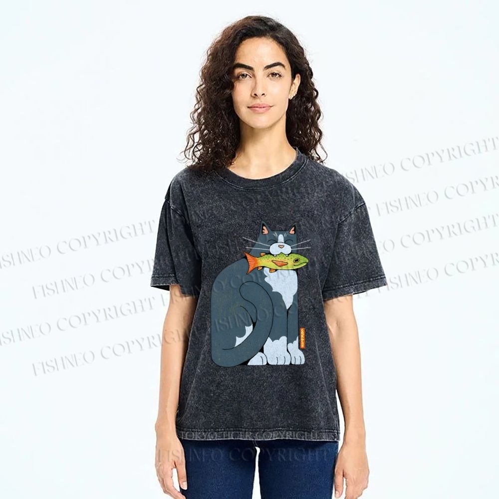Unisex Blue Cat Carrying a Green Fish Printed Washed Tee