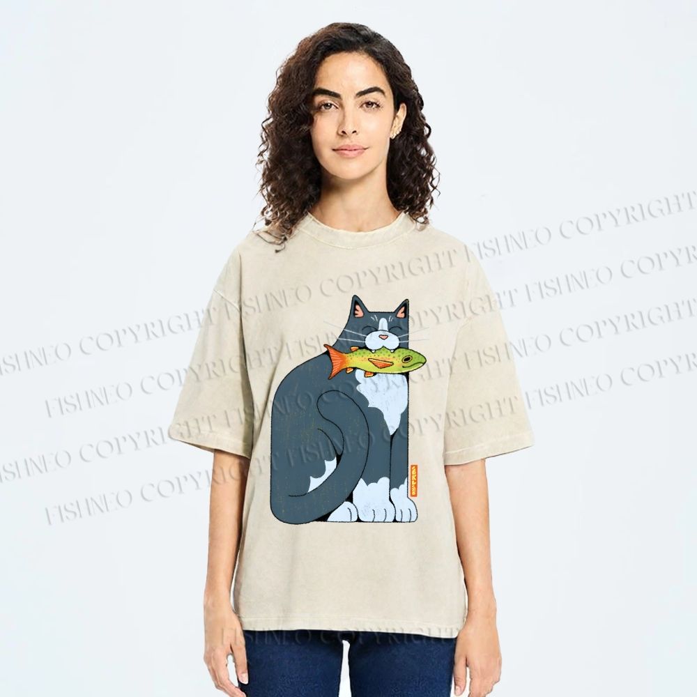 Unisex Blue Cat Carrying a Green Fish Printed Washed Tee