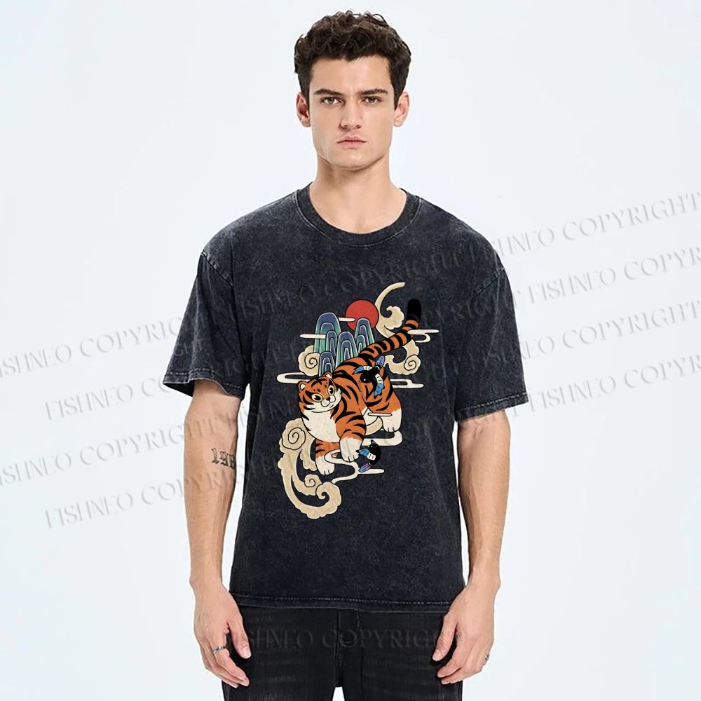 Unisex Japanese Tiger in Smog Printed Washed Tee