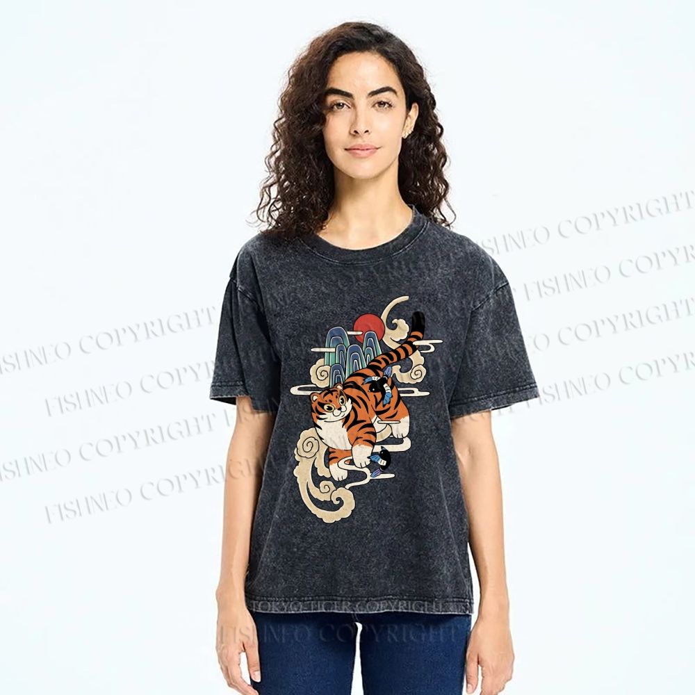 Unisex Japanese Tiger in Smog Printed Washed Tee