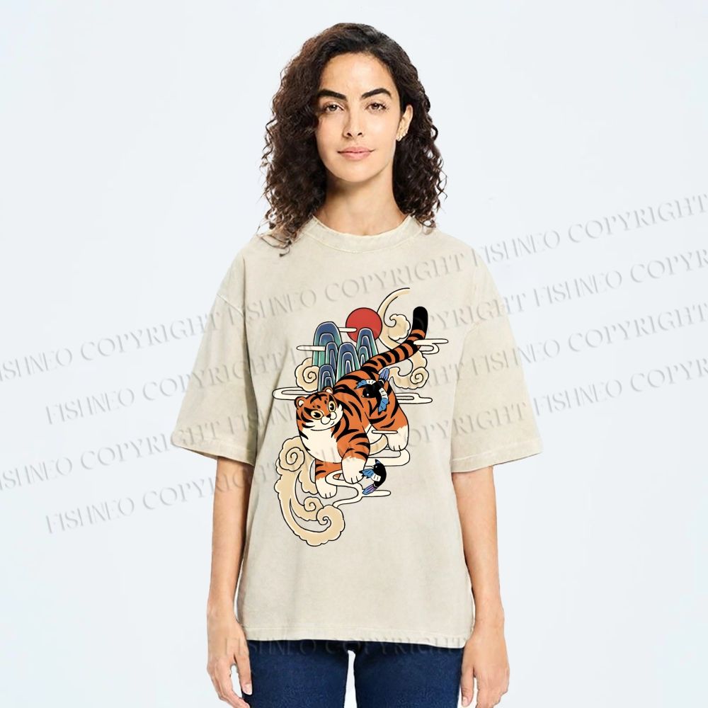Unisex Japanese Tiger in Smog Printed Washed Tee